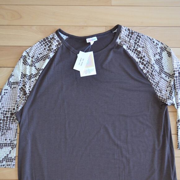 NWT LuLaRoe Randy Quarter Sleeve Jersey Shirt Top Size 3XL - Picture 3 of 4
